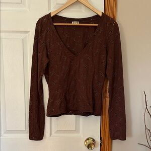 Free people Women’s Brown Eyelet V-Neck Long Sleeve Top